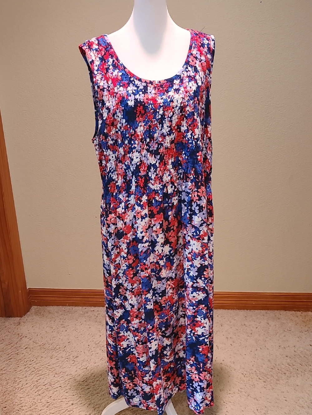 Croft&Barrow Sleeveless Floral Maxi Dress in Blue, Red & White Size L